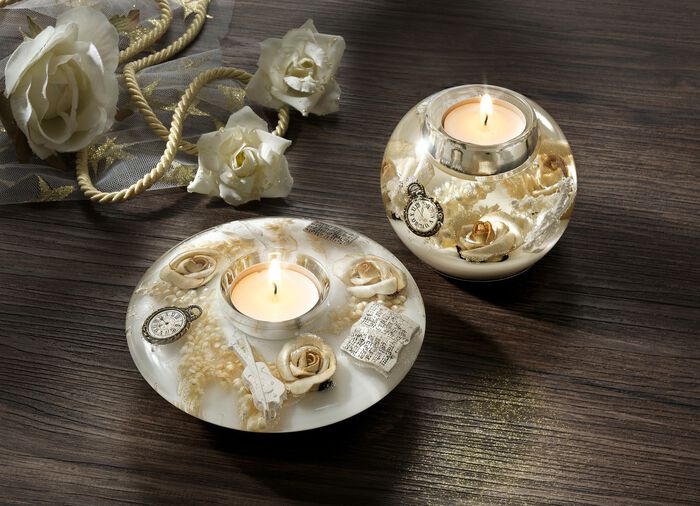 Teelichthalter aus mundgeblasenem Glas von Dreamlight CREME-WEISS