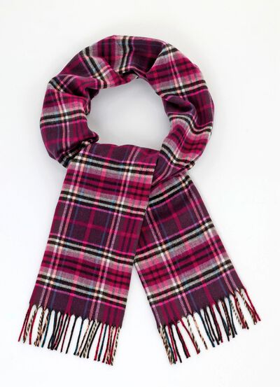 Schal mit Karodessin 