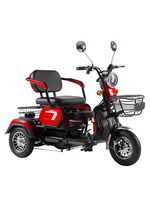 3-Rad Elektromobil im Stil eines Kompaktrollers 