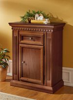Hochwertige und stilsichere Kommoden mit klassisch sch&ouml;nem Flair NUSSBAUM