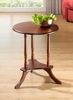 Teilmassiver Beistelltisch 