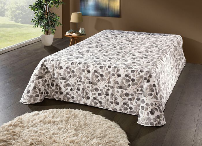 Tagesdecke und Kissenbez&uuml;ge mit Bl&auml;ttermotiv GRAU