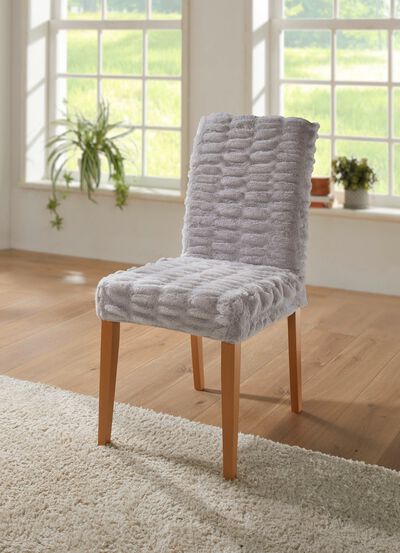 Stuhlbez&uuml;ge aus Fellimitat 