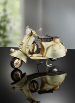 Vespa aus Metall 