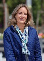 Schal mit Fantasiebl&uuml;ten-Dessin 