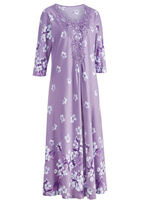 Nachthemd von "Laurina" mit Motivspitze am Ausschnitt 