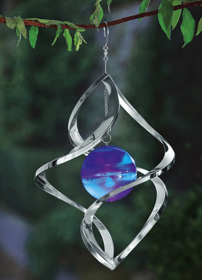 Windspiel mit Solarkugel 