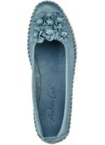 Andrea Conti Mokassin-Slipper mit frechen Lederblüten JEANSBLEU