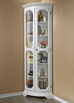 Teilmassive Eckvitrine mit gebogenen Glastüren mit Schloss WEISS