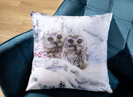 Kissenbezug in Samtoptik mit Schneeeulen-Motiv 