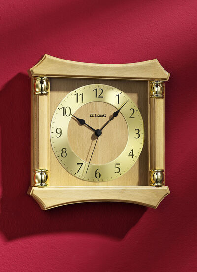 Wanduhr aus massivem Holz 