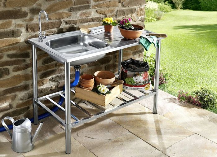 Outdoor-K&uuml;che aus Edelstahl 