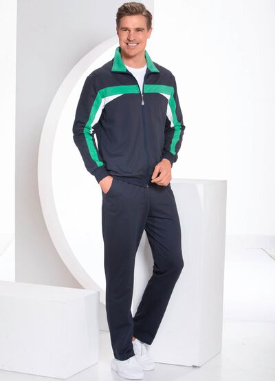 Freizeitanzug von „Athlet“ 