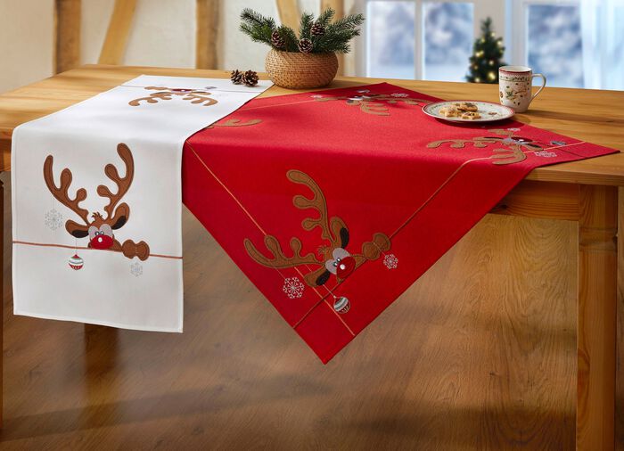 Tisch- und Raumdekoration mit Elch-Motiven 