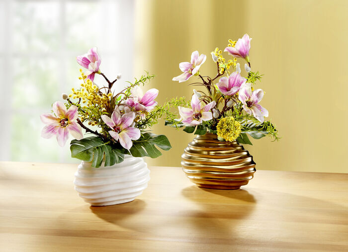 Magnolien-Arrangement in Keramiktopf WEISS
