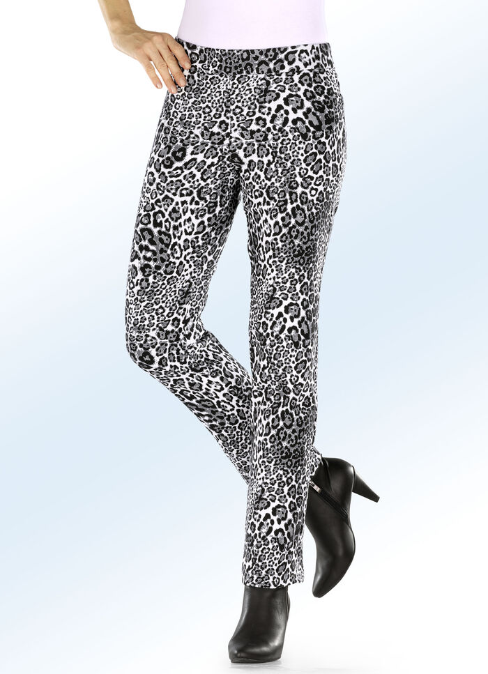 Hose in angesagter Leo-Dessinierung 