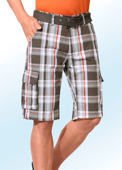 Bermudas mit G&uuml;rtel und Cargotaschen in 2 Farben 